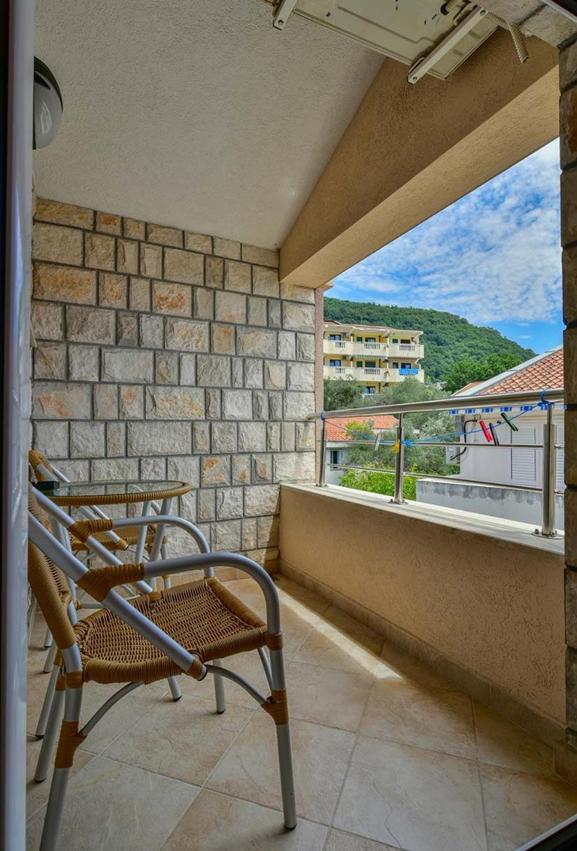 Apartments Srzentic Petrovac المظهر الخارجي الصورة