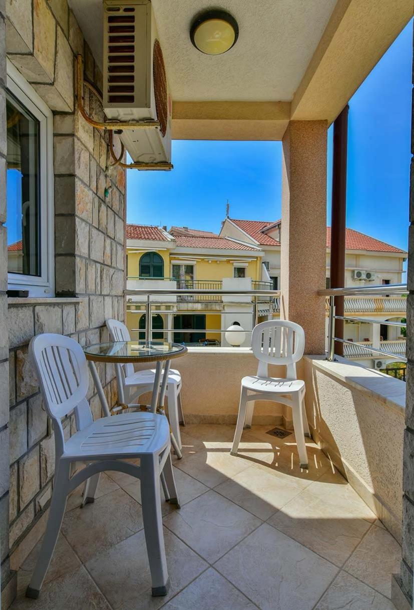 Apartments Srzentic Petrovac المظهر الخارجي الصورة