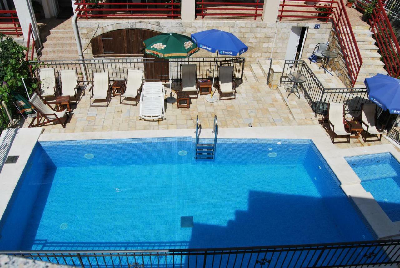 Apartments Srzentic Petrovac المظهر الخارجي الصورة
