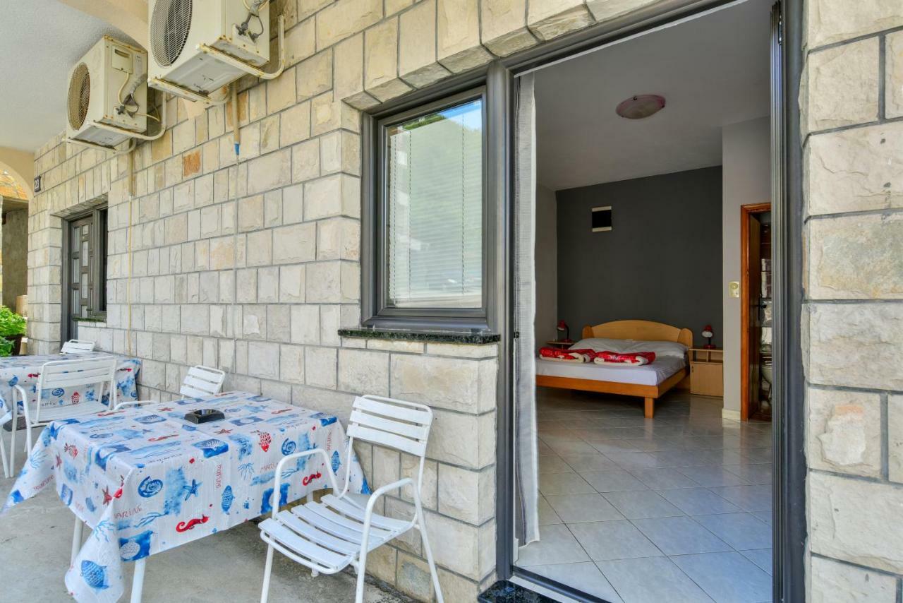 Apartments Srzentic Petrovac المظهر الخارجي الصورة