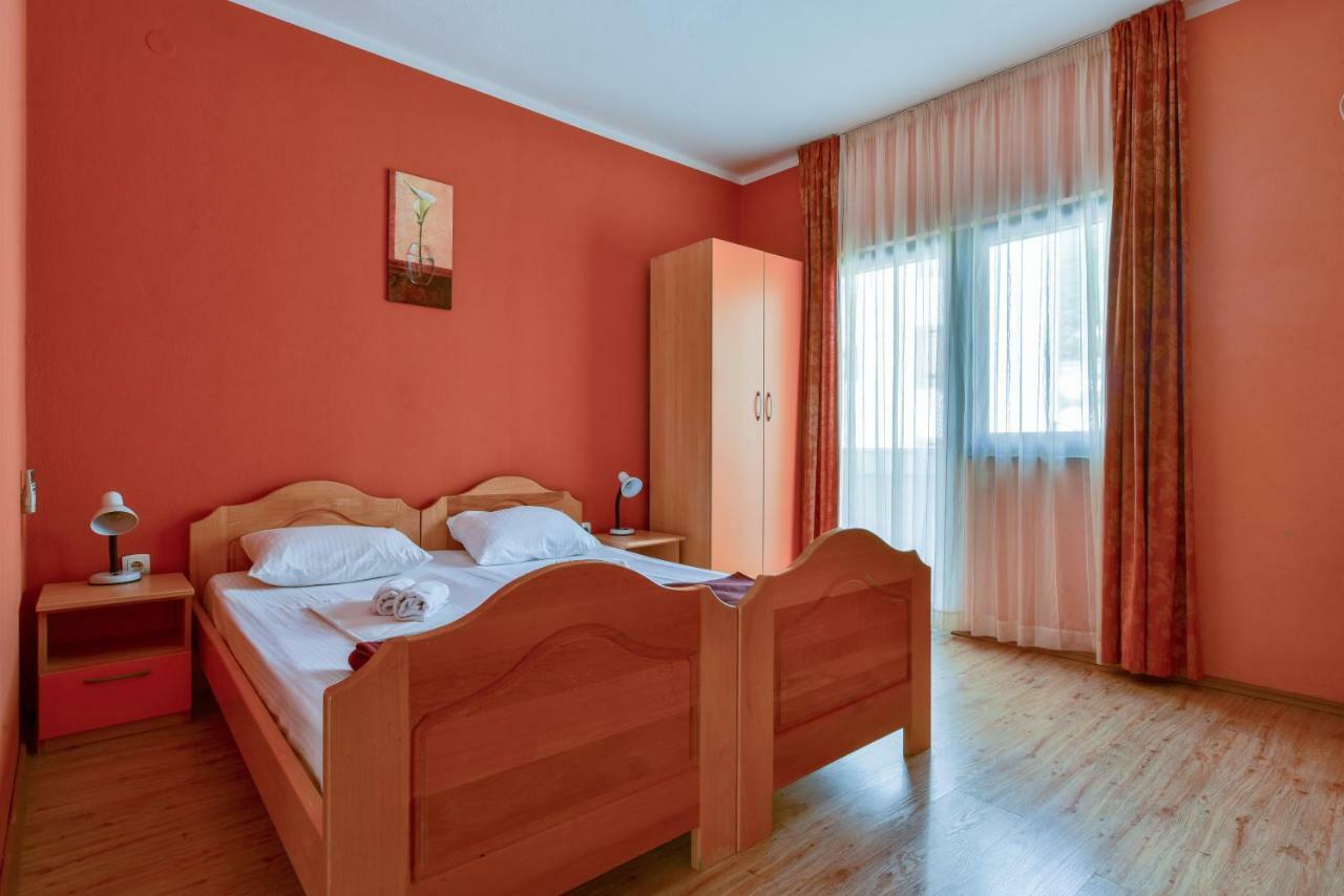 Apartments Srzentic Petrovac المظهر الخارجي الصورة