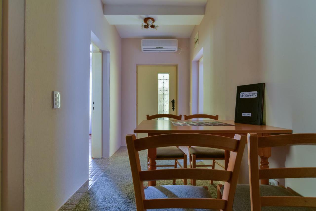 Apartments Srzentic Petrovac المظهر الخارجي الصورة